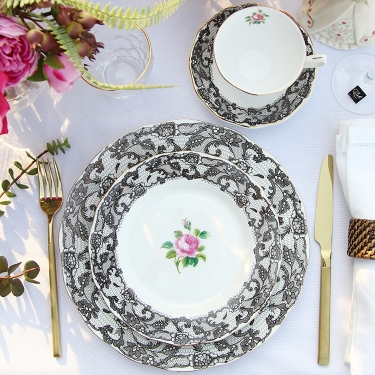 England Luxury Lace Tea Cups - Image 7