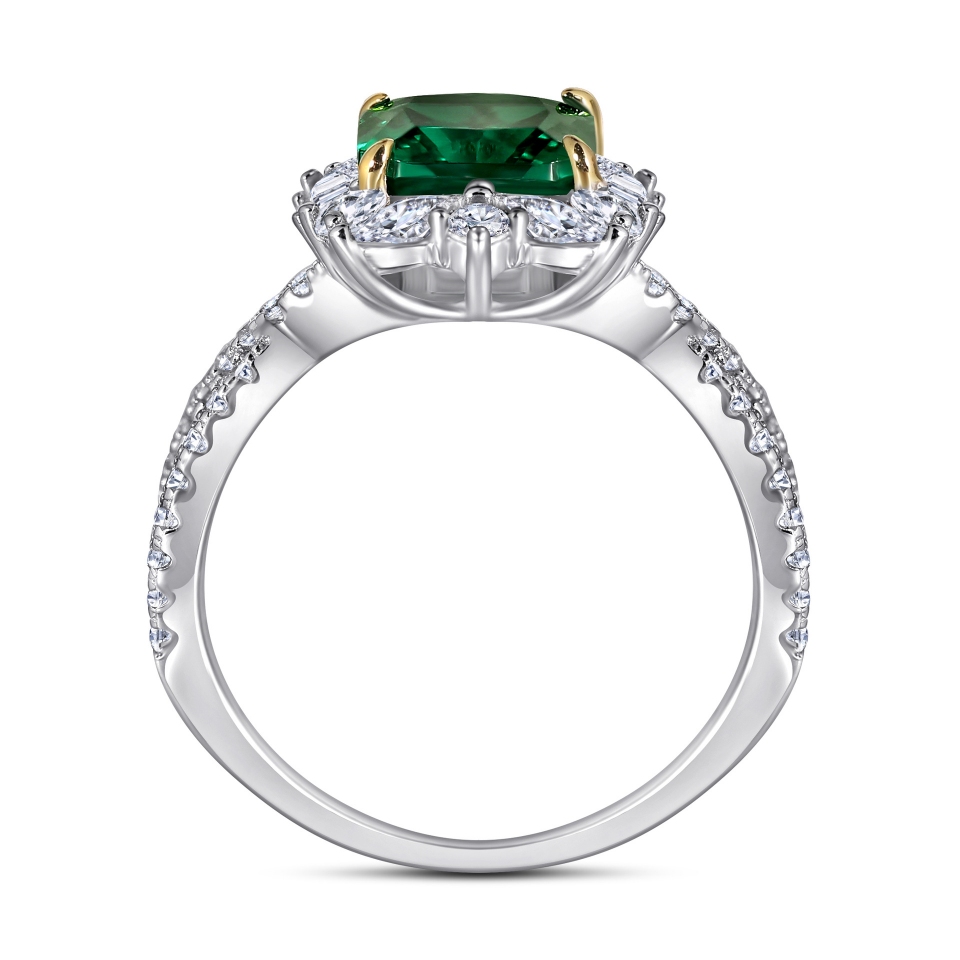 Princess-shaped Engagement Ring - Image 5